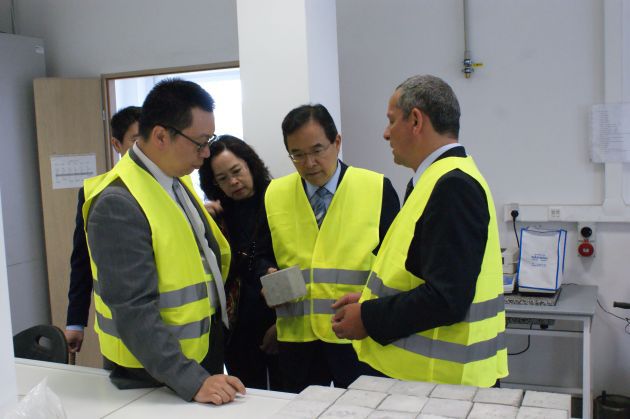 Ambasador Tajwanu z wizytą w białostockiej firmie