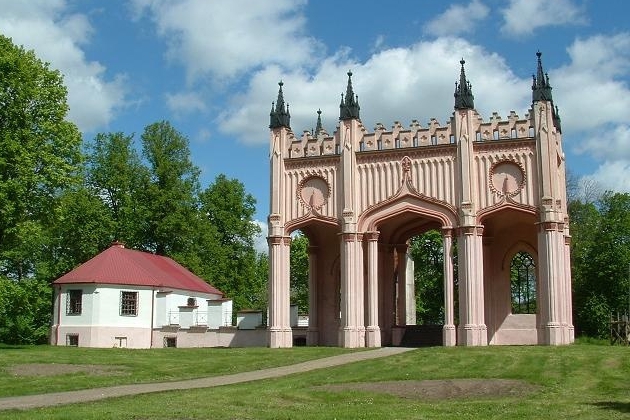 Wart pałac Paca? Legendarną nieruchomość można kupić za 1 mln zł