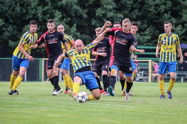 Podlaski futbol. Gra IV liga, startuje KOS. Wyniki weekendowych spotkań [ZDJĘCIA]