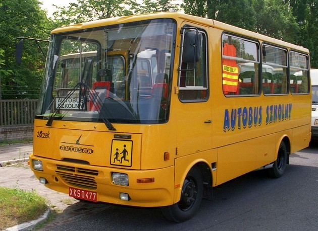 Pijany kierowca autobusu wiózł dzieci do szkoły