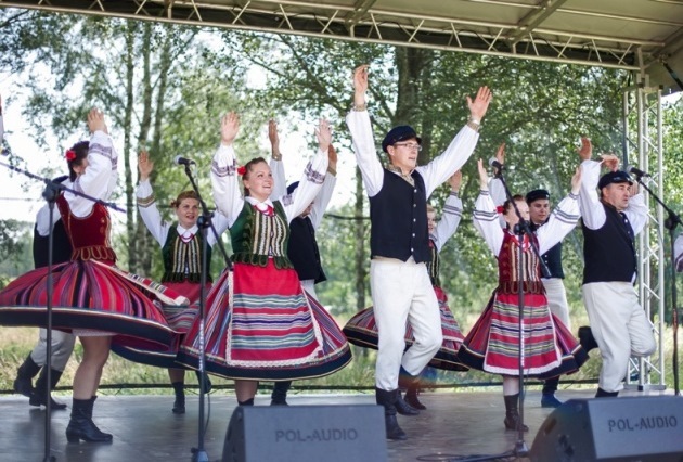 Festyn, leśna bimbrownia i kulinaria. Otwiera się Podlaskie Muzeum Kultury Ludowej