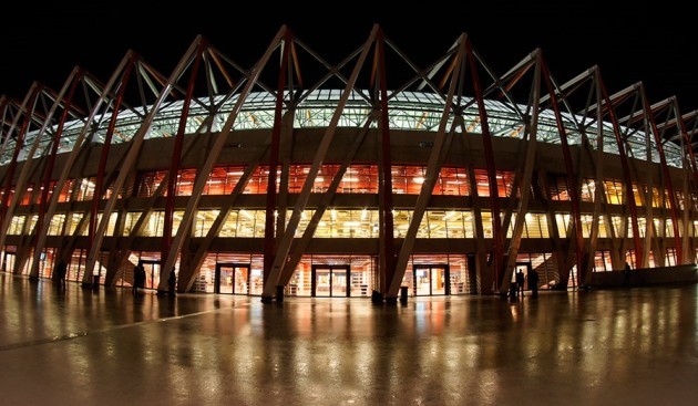 Stadion miejski ma operatora gastronomicznego. Wcześniej obsługiwał Euro 2012