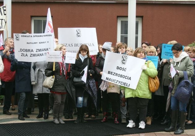 Podlascy nauczyciele protestowali przeciwko planowanej reformie edukacji