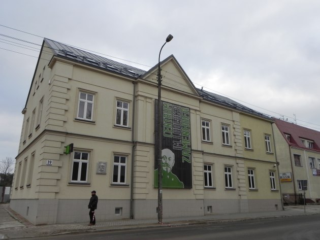 Fotografowała codzienne życie. W dorobku ma też portrety znanych osób