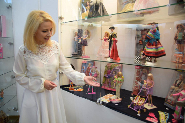 Lalki Barbie na aukcji. 5 tys. zł dostanie ośrodek dla uzależnionej młodzieży