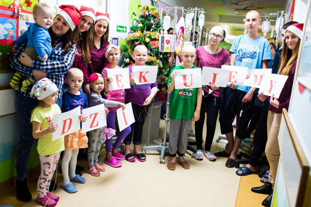 Zbiórka świąteczna dla małych bohaterów białostockiego oddziału onkologicznego