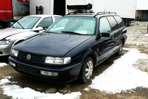 U celników znów do nabycia samochody. Mercedes i volkswagen passat