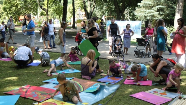 Festyn rodzinny, nowy mural i stojaki na rowery. 60 lat WOAK-u