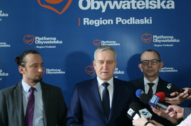 Najpierw konsultacje, potem pomnik. Platforma Obywatelska kontruje projekt radnych PiS