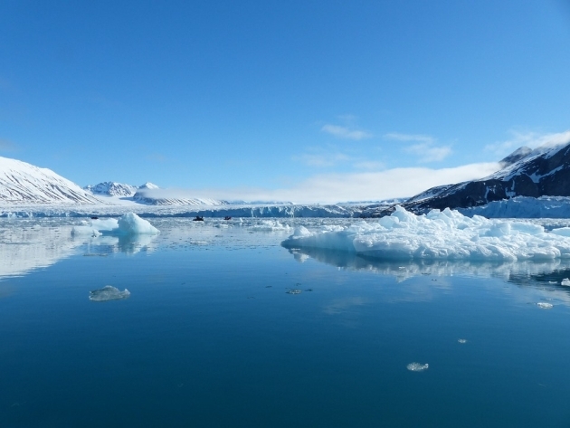 Spitsbergen na Morzu Arktycznym. Dowiedz się, dlaczego każdy może tam jechać