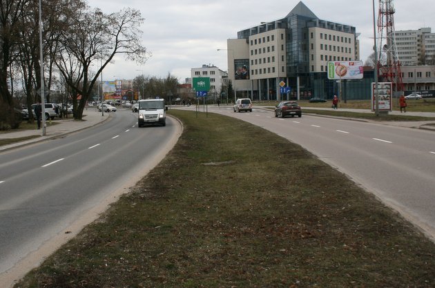 Poszerzą Legionową i Kaczorowskiego. Skorzystają głównie pasażerowie autobusów