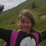13-letnia Julita walczy o powrót do zdrowia. Pomóż jej skacząc na trampolinach lub tańcząc