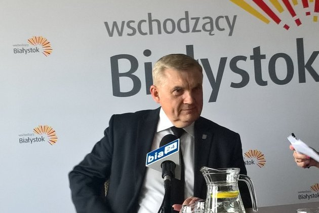 Wyjaśnią, ale nie teraz. Radni nie zajęli się uchybieniami w magistracie