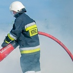 Pożar w domu niedaleko Michałowa. Wybuchła butla z gazem