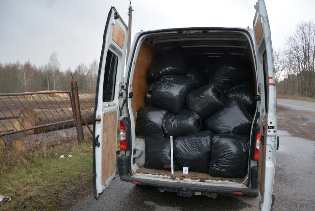 Zawartość foliowych worków warta prawie 700 tys. zł [WIDEO]