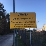 Al. Paderewskiego. Zamknięte skrzyżowania, brak przejazdu przez tory i objazdy BKM