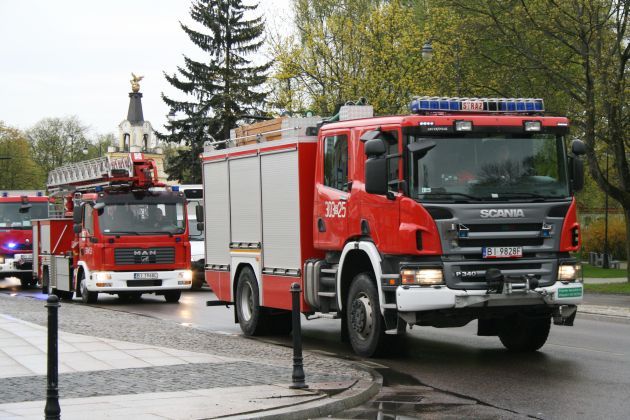 Dzień Strażaka. Ulicami miasta przejechała kolumna wozów