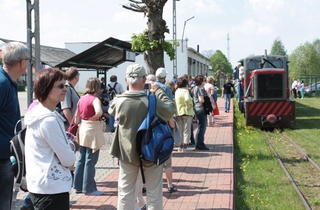 Kolejka leśna w Puszczy Białowieskiej. W majówkę przewiozła ponad tysiąc turystów