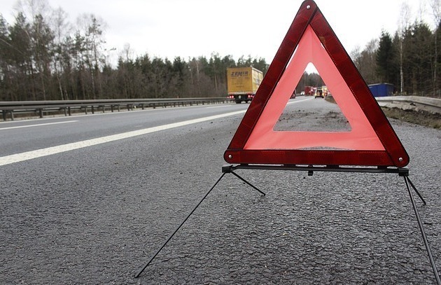 Wypadek na DK 19. Dwie osoby są ranne, wprowadzono ruch wahadłowy