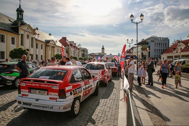 Ostra rywalizacja i start honorowy z Rynku Kościuszki. Za nami 36. Rajd Podlaski [ZDJĘCIA]