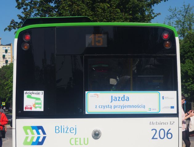 Sporo utrudnień w mieście. Zmieniają się też trasy autobusów