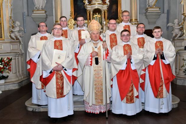 Archidiecezja białostocka ma nowych księży i diakonów