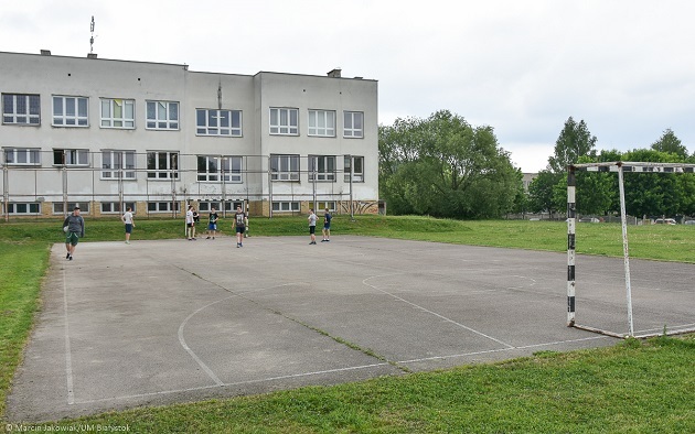 Nowa przestrzeń przy szkołach na osiedlach Przydworcowe i Zielone Wzgórza