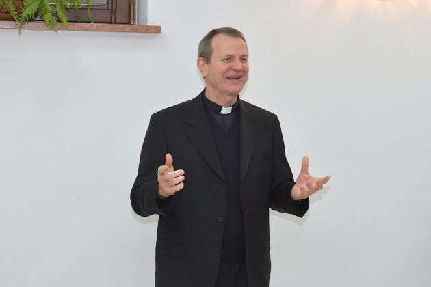 Ingres arcybiskupa Tadeusza Wojdy. Przed białostocką katedrą będzie telebim i 300 krzeseł