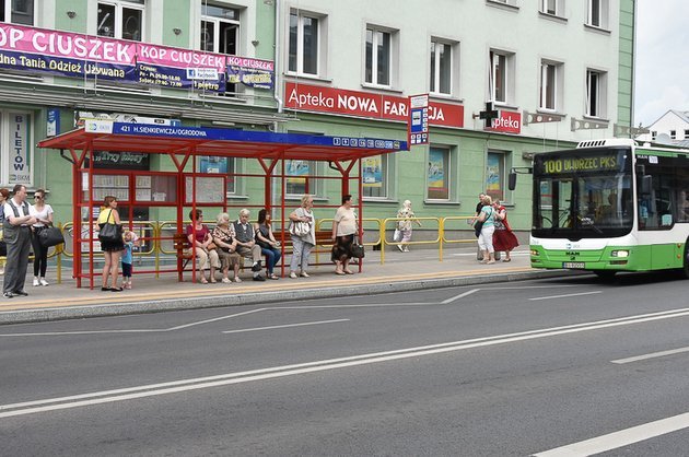 Cztery nowe wiaty na białostockich przystankach