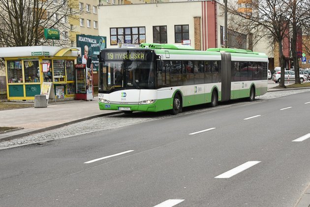Autobusy, biletomaty i wiaty. Białystok dostał dotację na rozwój transportu miejskiego