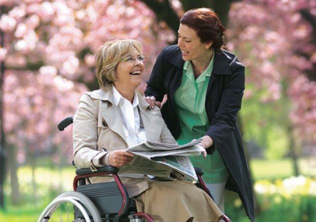 Jest praca dla opiekunów osób starszych w Niemczech i Anglii