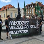 Manifestacja Młodzieży Wszechpolskiej w centrum Białegostoku