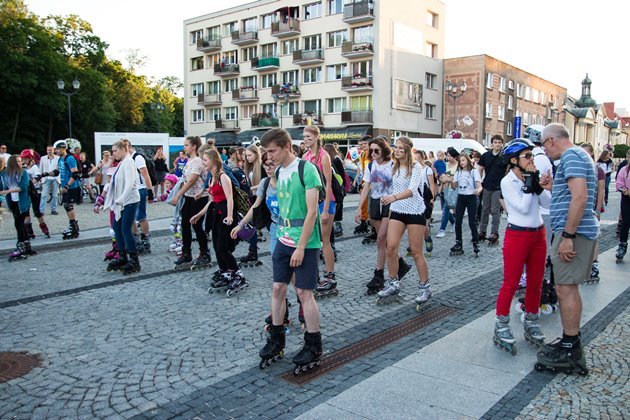 Rolkarze przejechali 21 kilometrów. Bawili się w rytm hitów z najdalszych zakątków globu