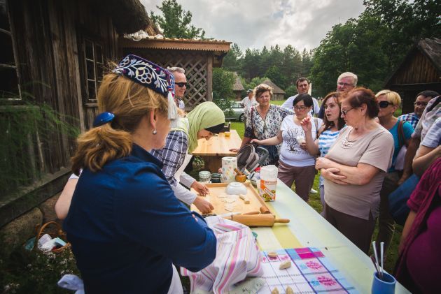 Kultura na weekend - mnóstwo tańców, śpiewów i dobrego jedzenia