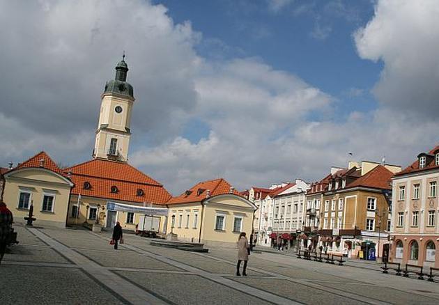 Niewiele nowych miejsc pracy i dużo ofiar śmiertelnych. Podlasie słabo wypada w rankingu