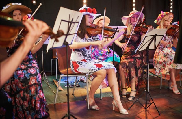 Koncert na placu przed Famą. Zagra Podlaska Orkiestra Salonowa