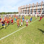 Wakacje na stadionie? Czemu nie. Atrakcji nie zabraknie
