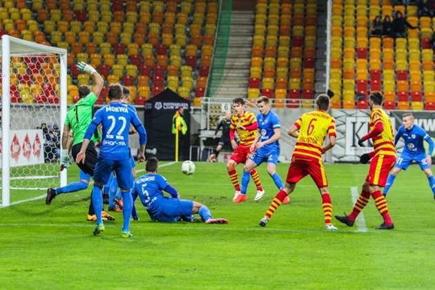 Jagiellonia przegrała z Piastem. Na własne życzenie [ZDJĘCIA]