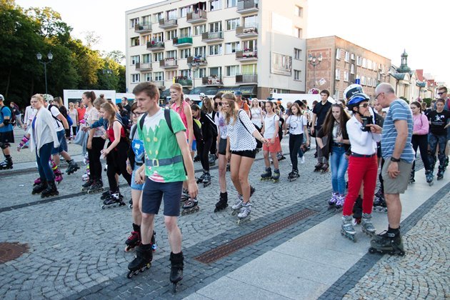 Nightskating Białystok. Rolkarze rozpoczną rok szkolny w amerykańskim stylu