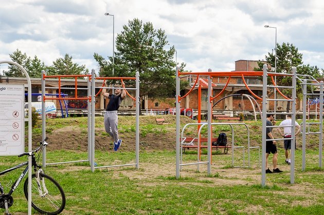 Kolejne miejsca do ćwiczeń na świeżym powietrzu. Tym razem na Skorupach i Antoniuku