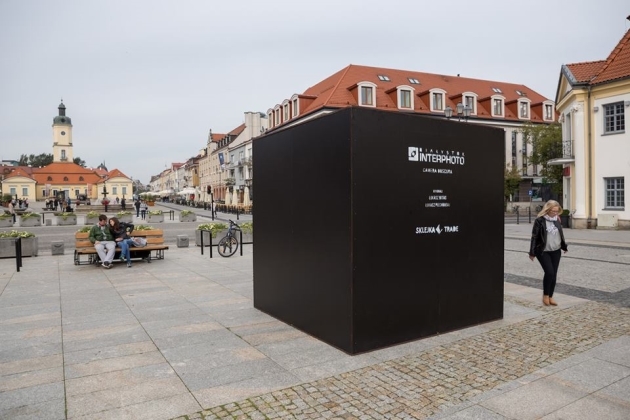 Intrygująca kostka na Rynku Kościuszki. To camera obscura! 