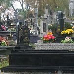 Sprzątanie pomników to coraz popularniejszy biznes. Chętnych nie brakuje