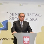 Harwestery opuściły Puszczę Białowieską. Minister Szyszko odpowiada UE