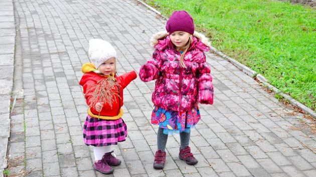 Wypadki drogowe z udziałem dzieci. O czym rodzice powinni pamiętać?