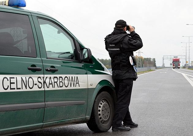 Nielegalne paliwo miało trafić na rynek. Zapobiegła temu podlaska KAS