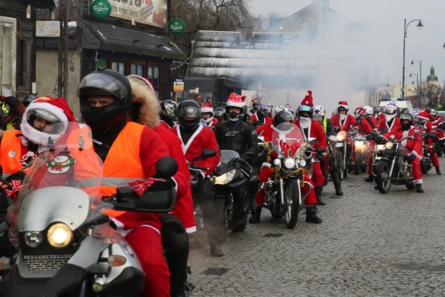 Radość dzieci i parada motocyklistów. Za nami MotoMikołaje 2017 [ZDJĘCIA]