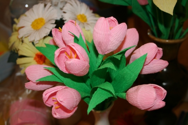 Kwiaty z bibuły i bezpłatne zwiedzanie muzeum, czyli niedziela z dziadkami