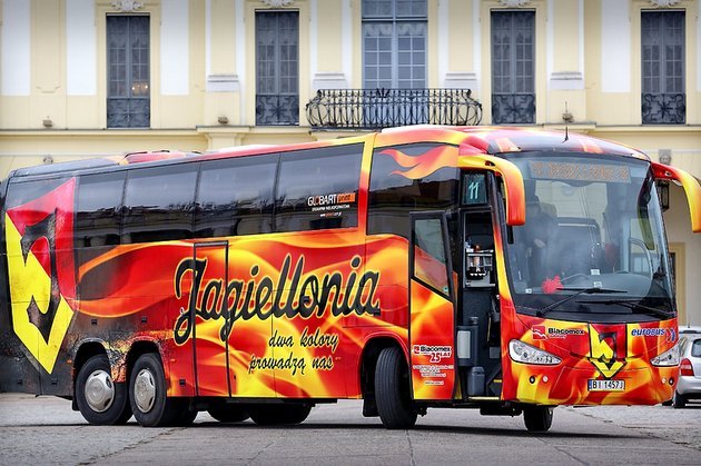 Jagiellonia będzie miała nowy autokar. Wygląd wybiorą kibice