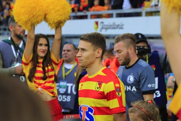 Piłkarz Jagiellonii wygrał z zawodnikami Legii Warszawa i Wisły Kraków. To była deklasacja