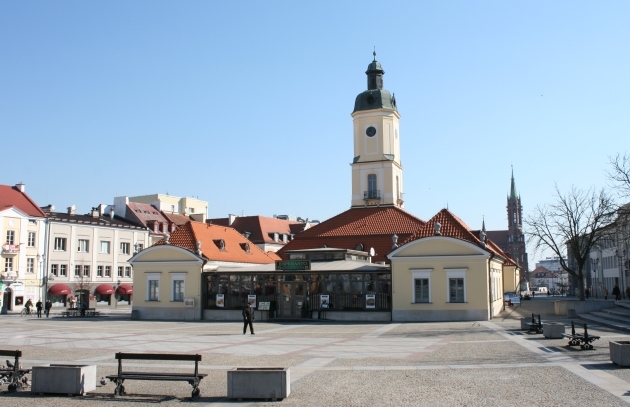 Aleją pochodów i nie tylko. Dwa spacery w weekend